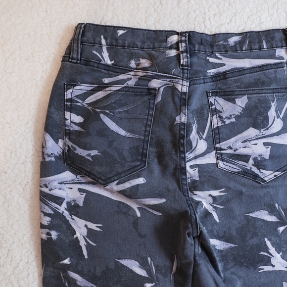 Free People Botanical Print Jeans - Picture 4 of 8